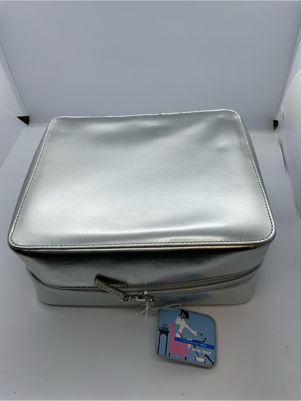 TRUE BLUE SPA Silver Portable Tablet Case - Picture 4 of 7